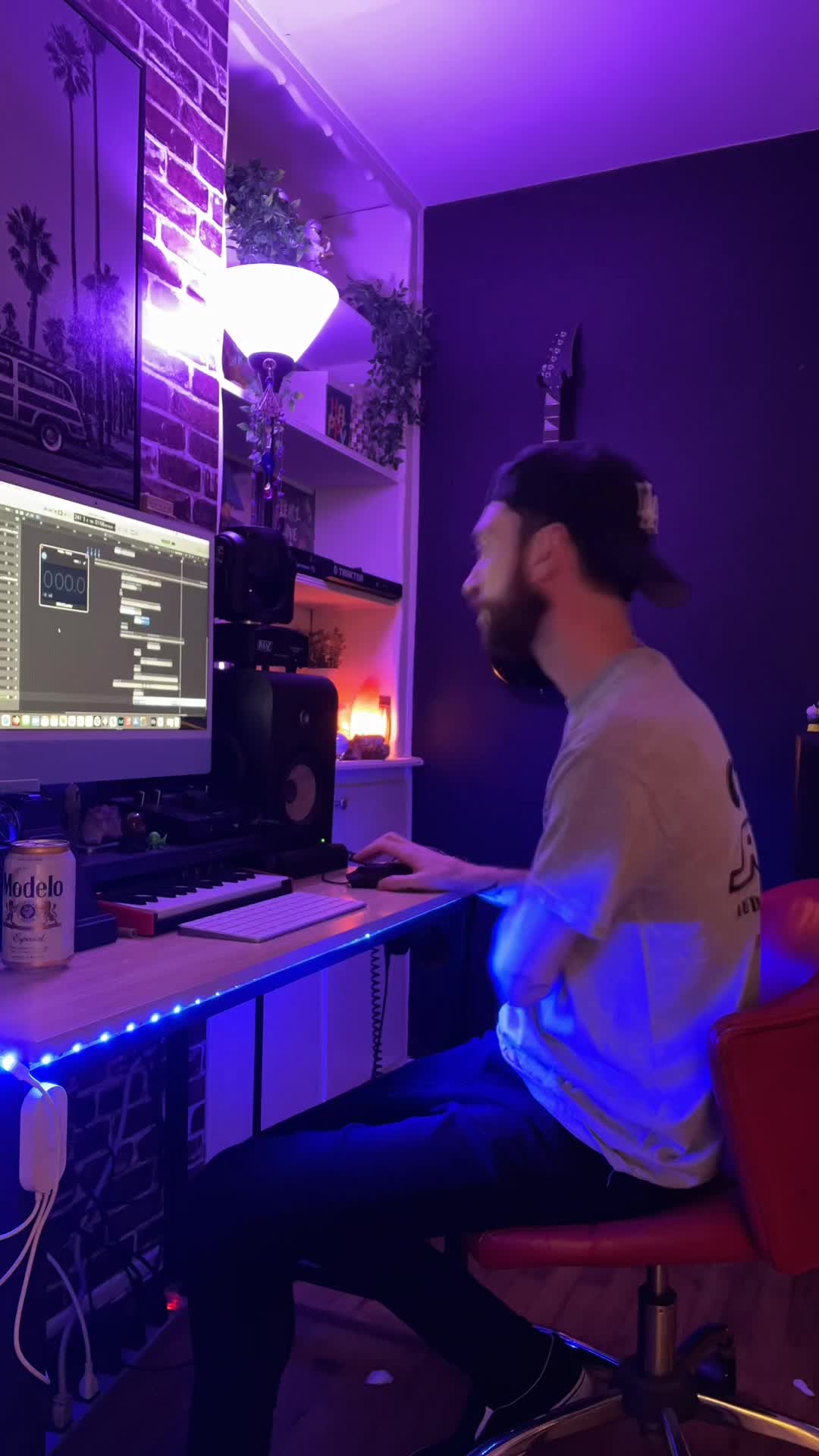 @Bendr