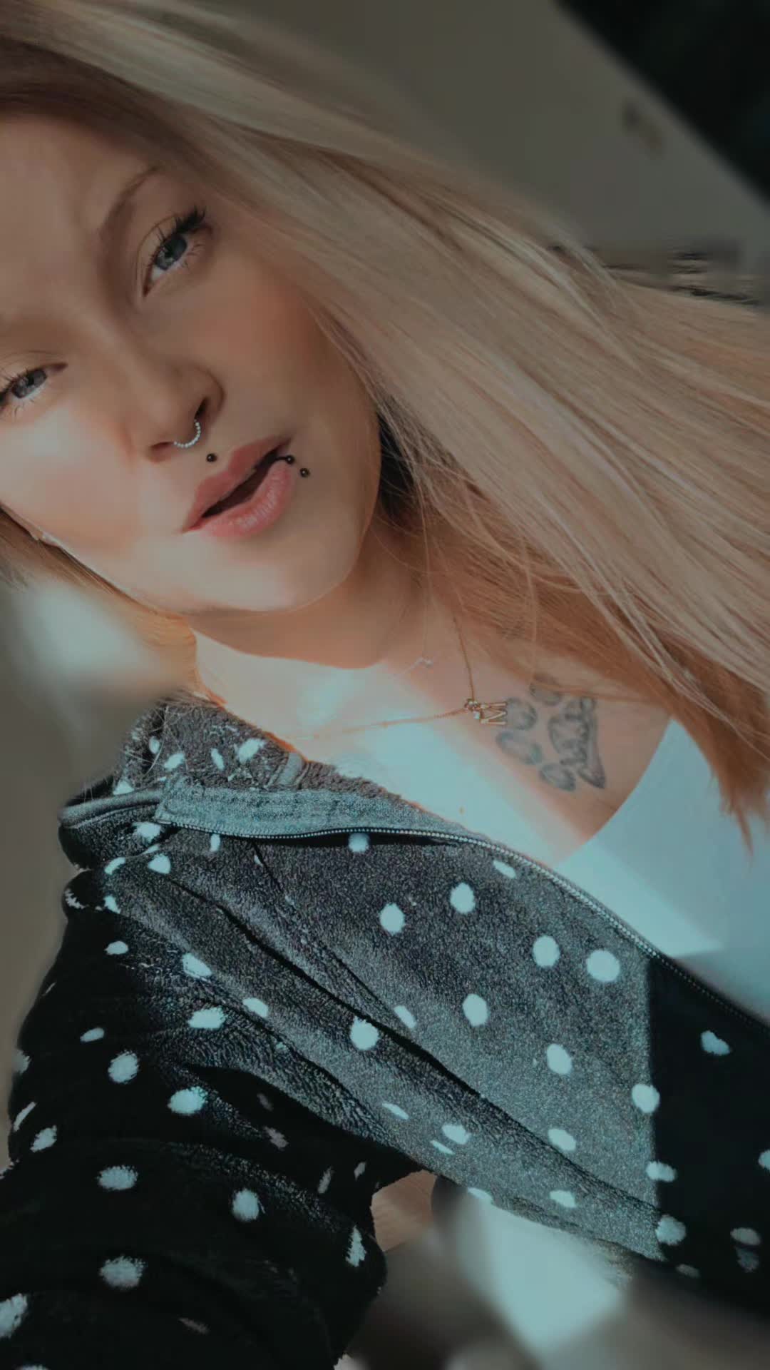 @Melissa 🦋⃤