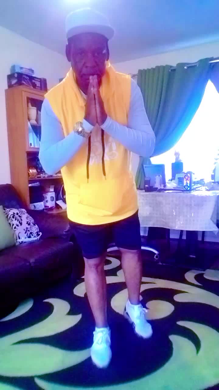 @HOWARD MUTANDA