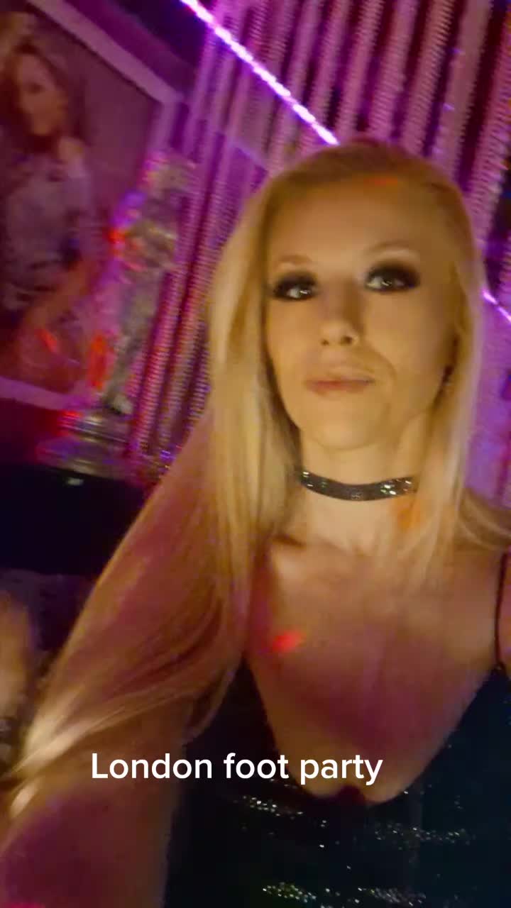 @themichellemoist