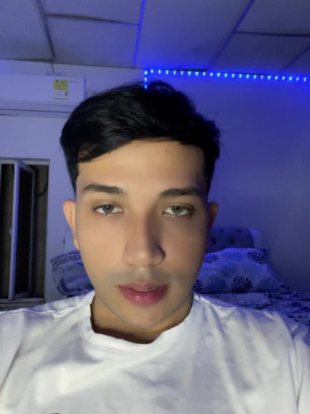 @Jovanny Duarte