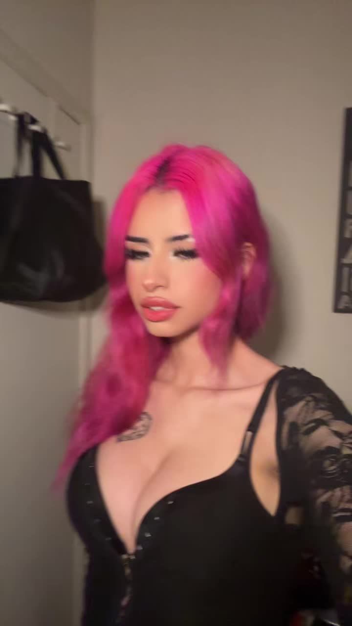 @T