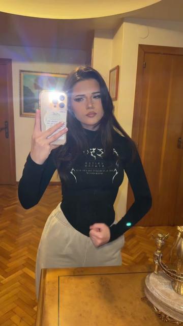 @14carlaaaaa