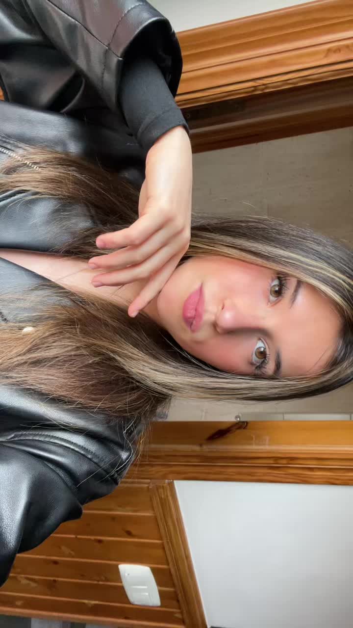 @laura
