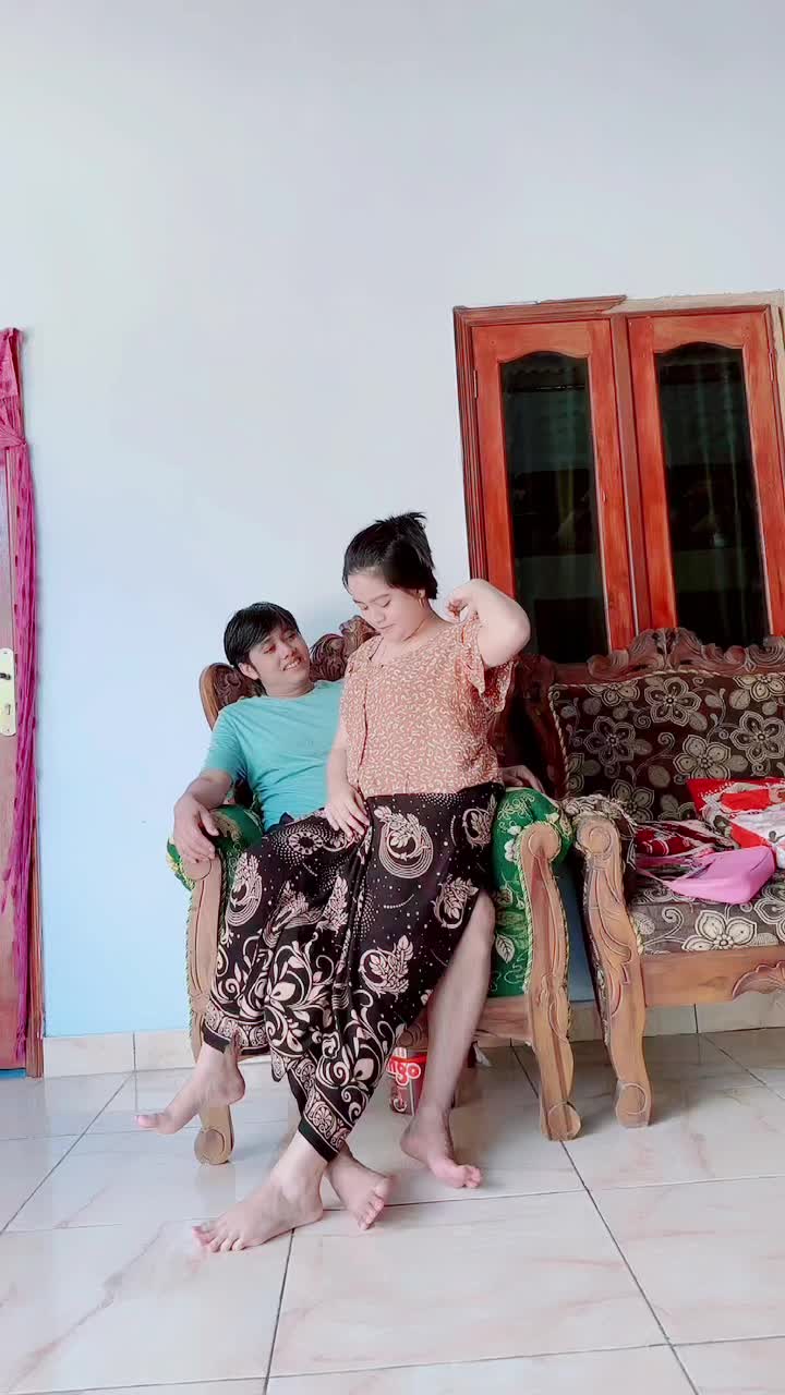 @putri bhawell