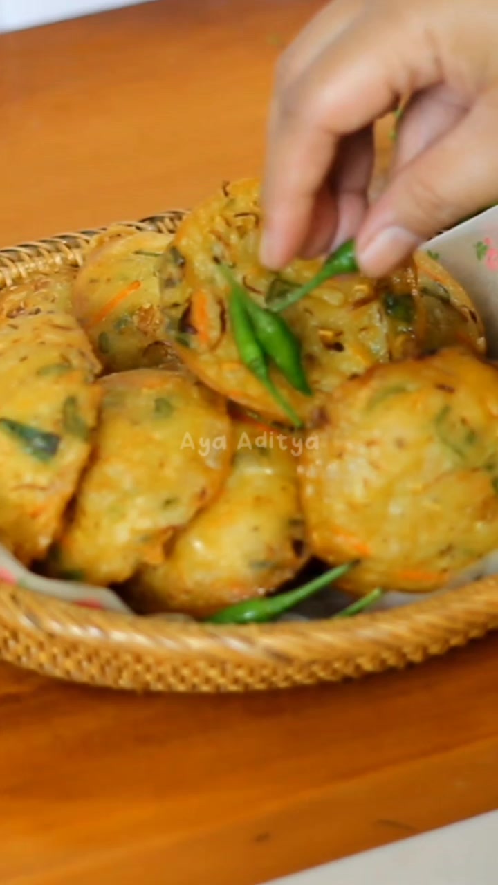 @ayaaditya