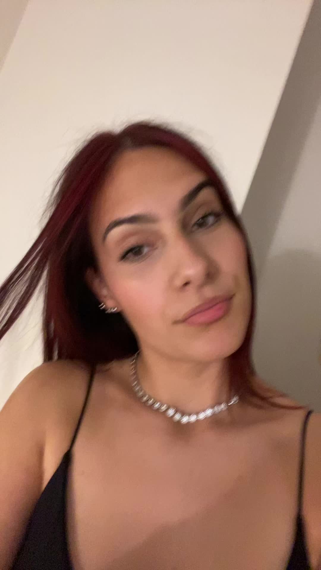 @Vlonjate🇦🇱