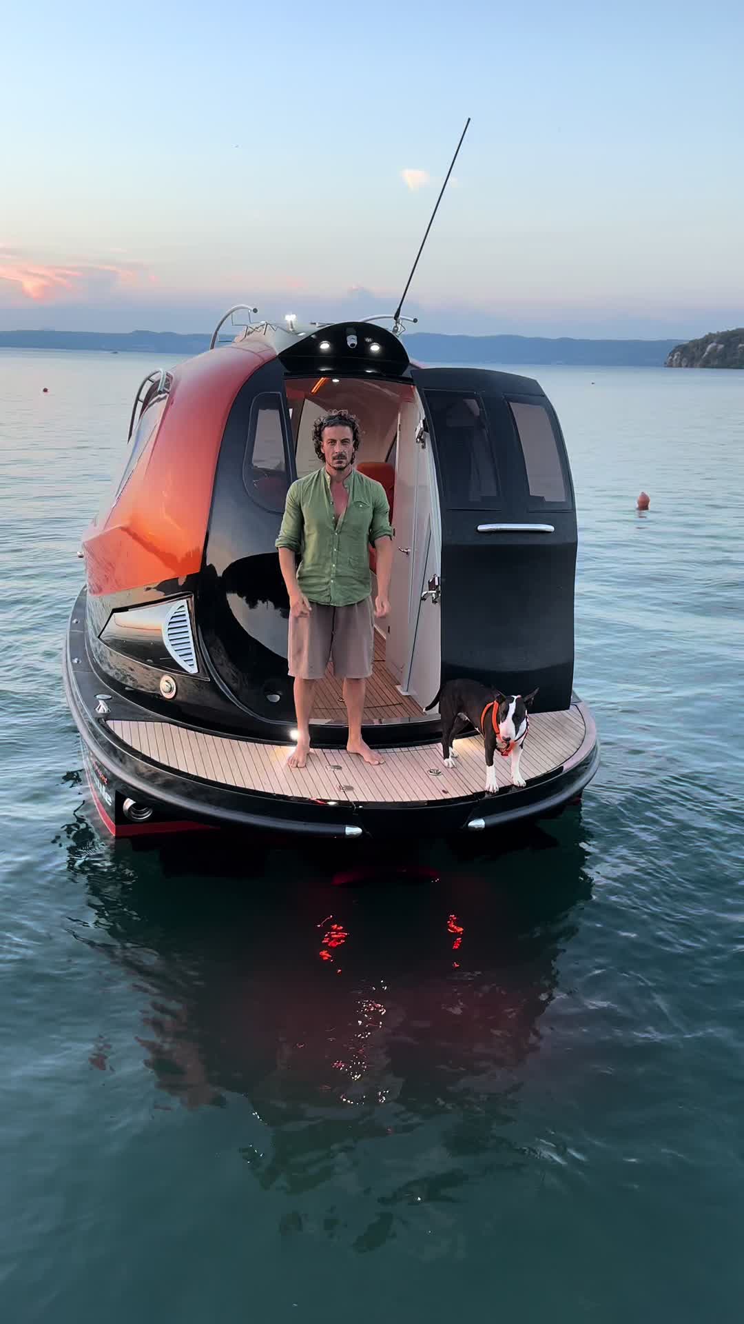 @Jet Capsule