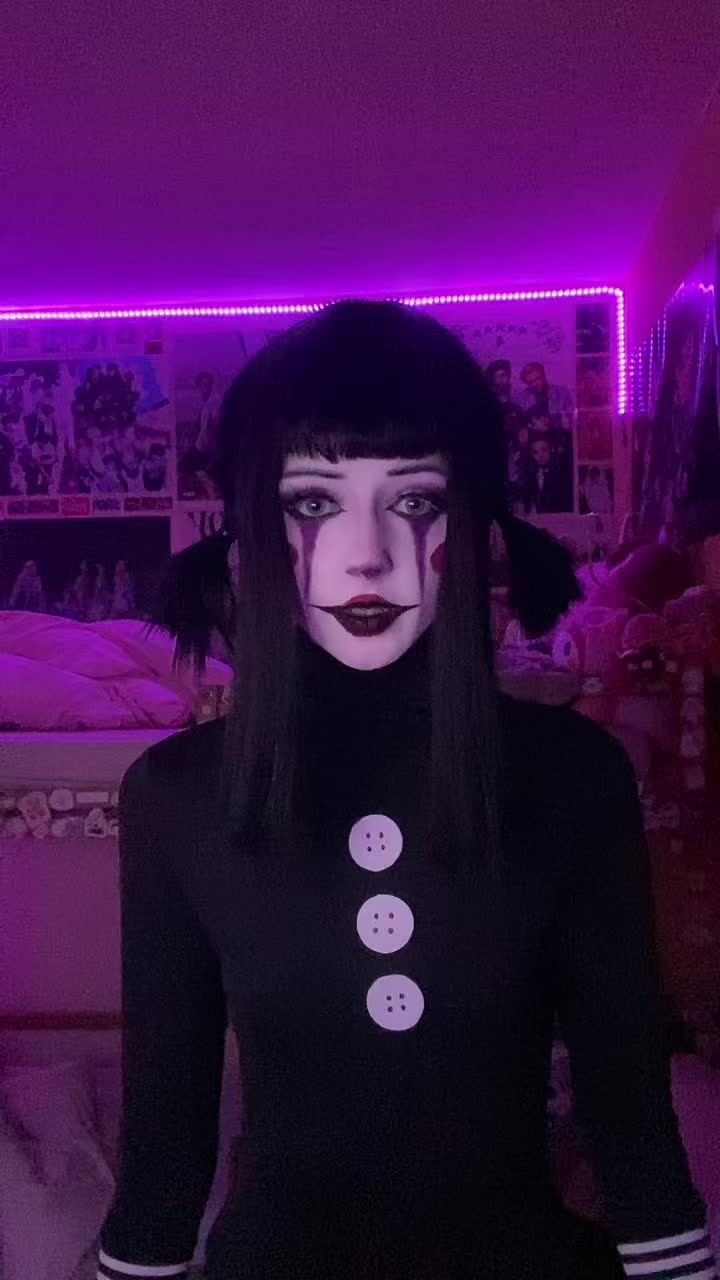 @ellie ⊹ ˖ Ი𐑼