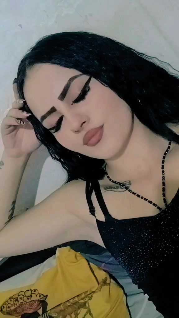 @Mela🖤💫🤍