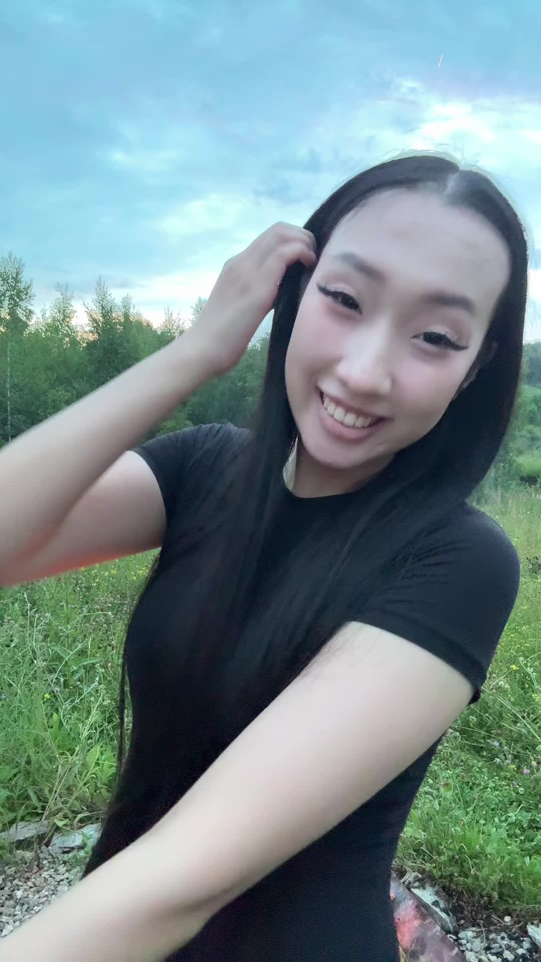 @riheyoni