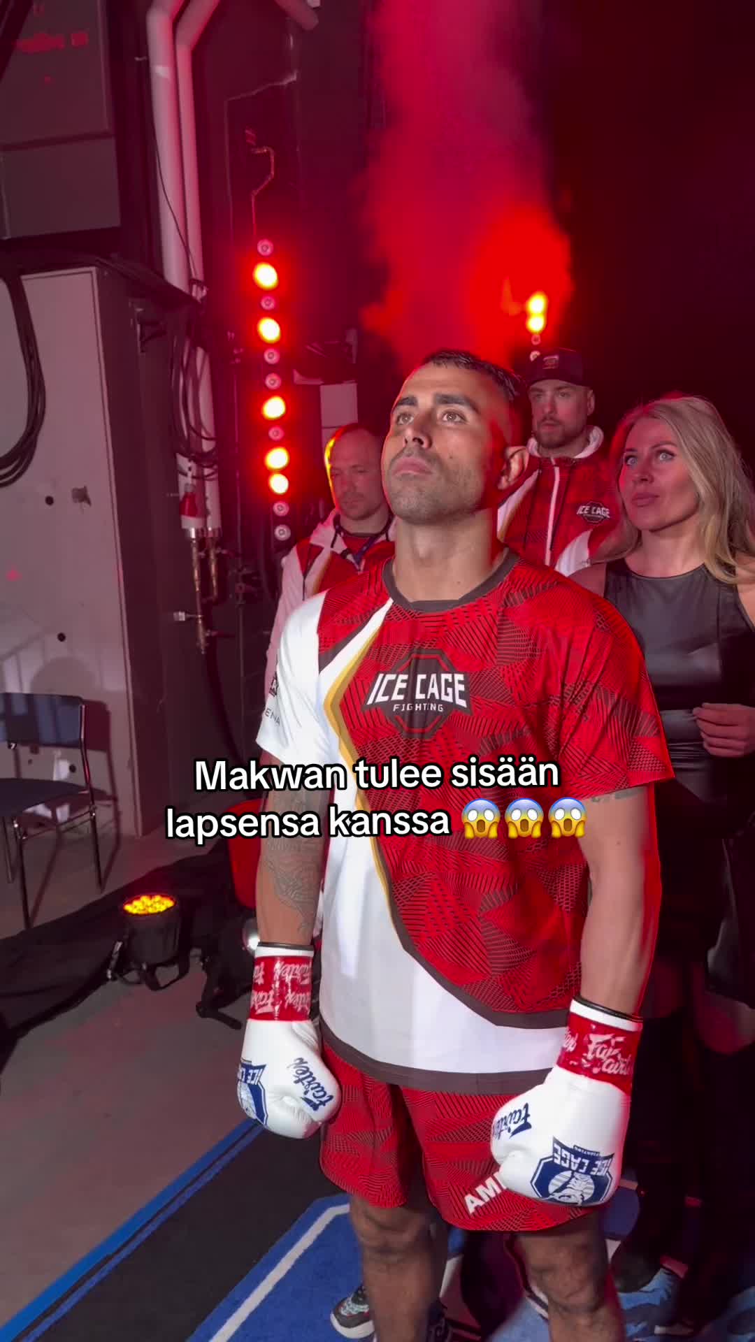 @ICE CAGE FIGHTING