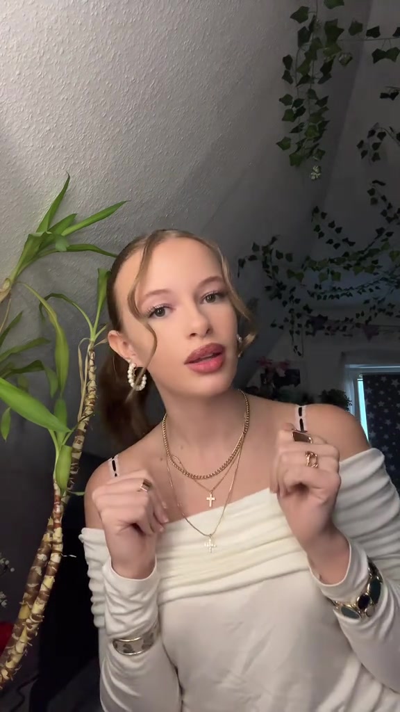 @Enya