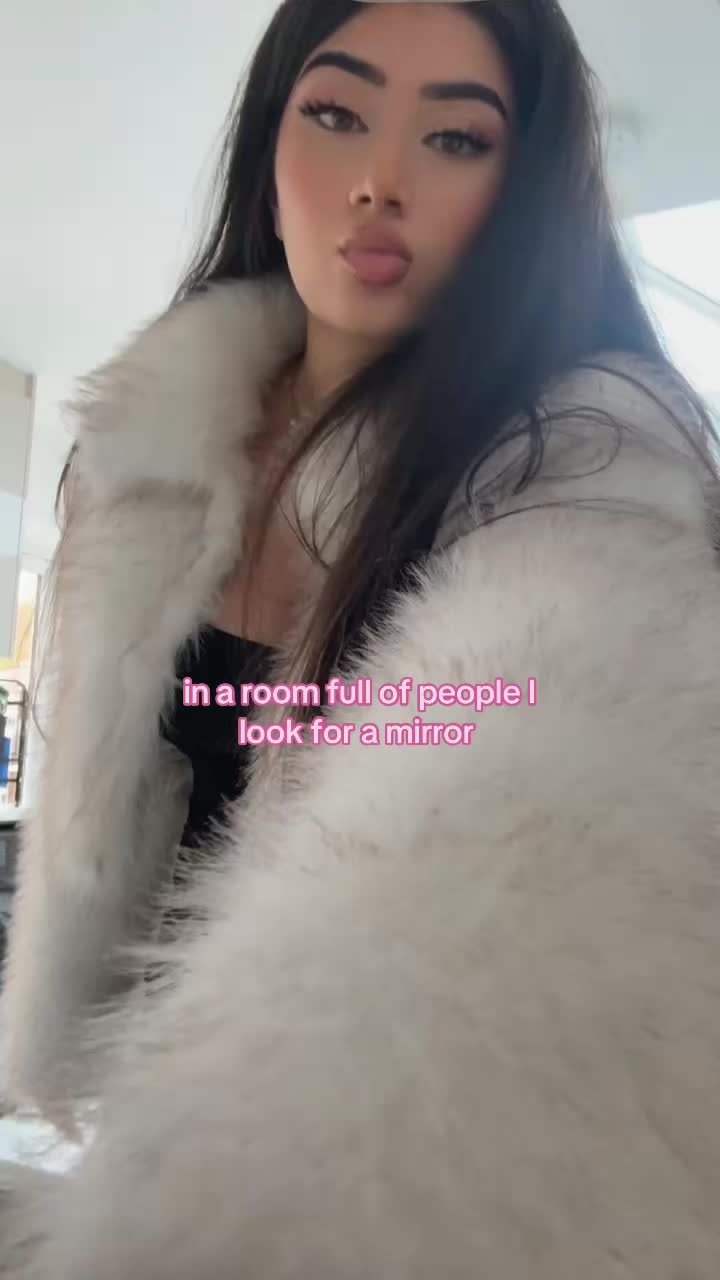 @Simran 💕