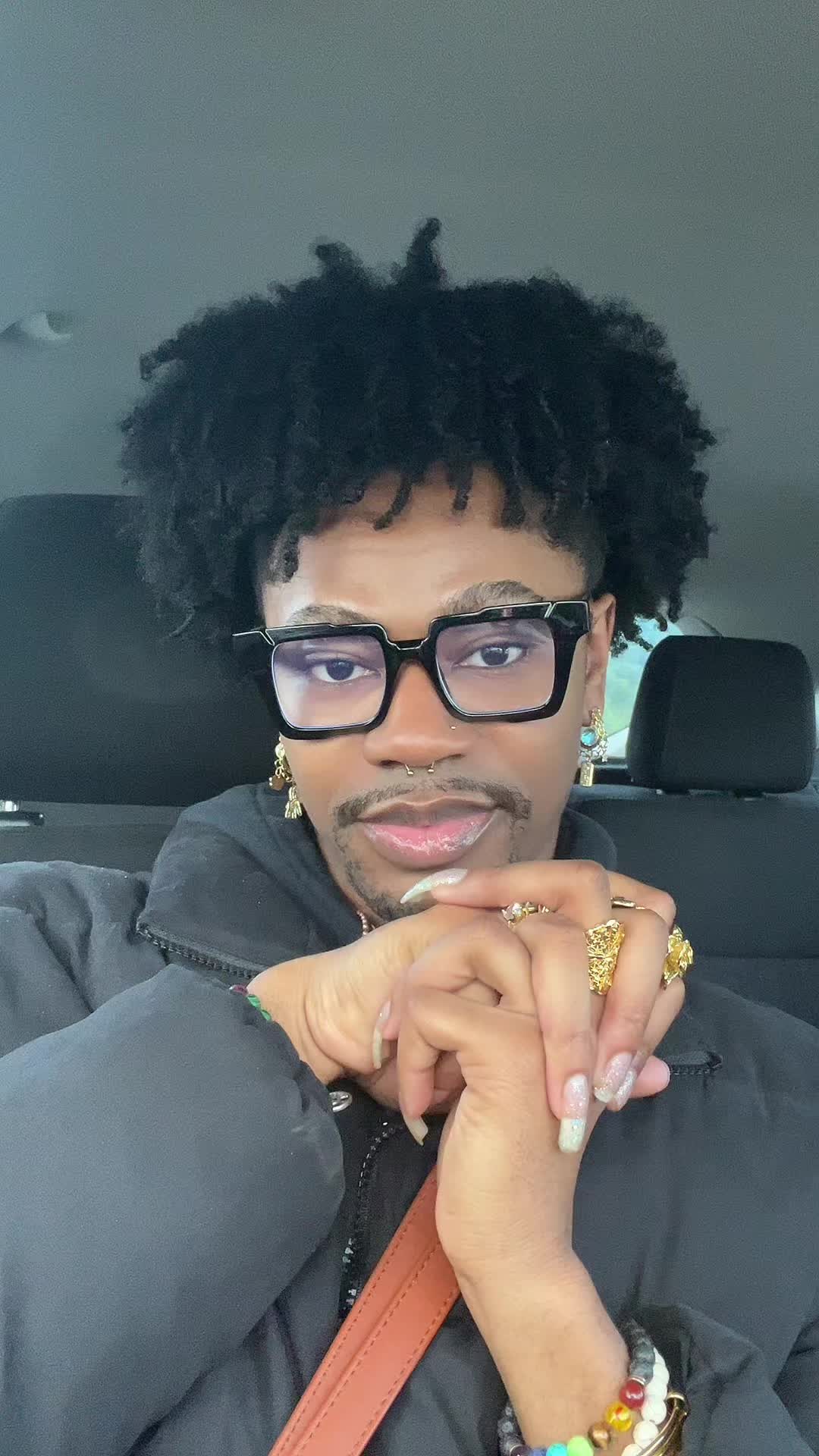 @VenusDiviine🧚🏽&zwj;♂️🤍✨