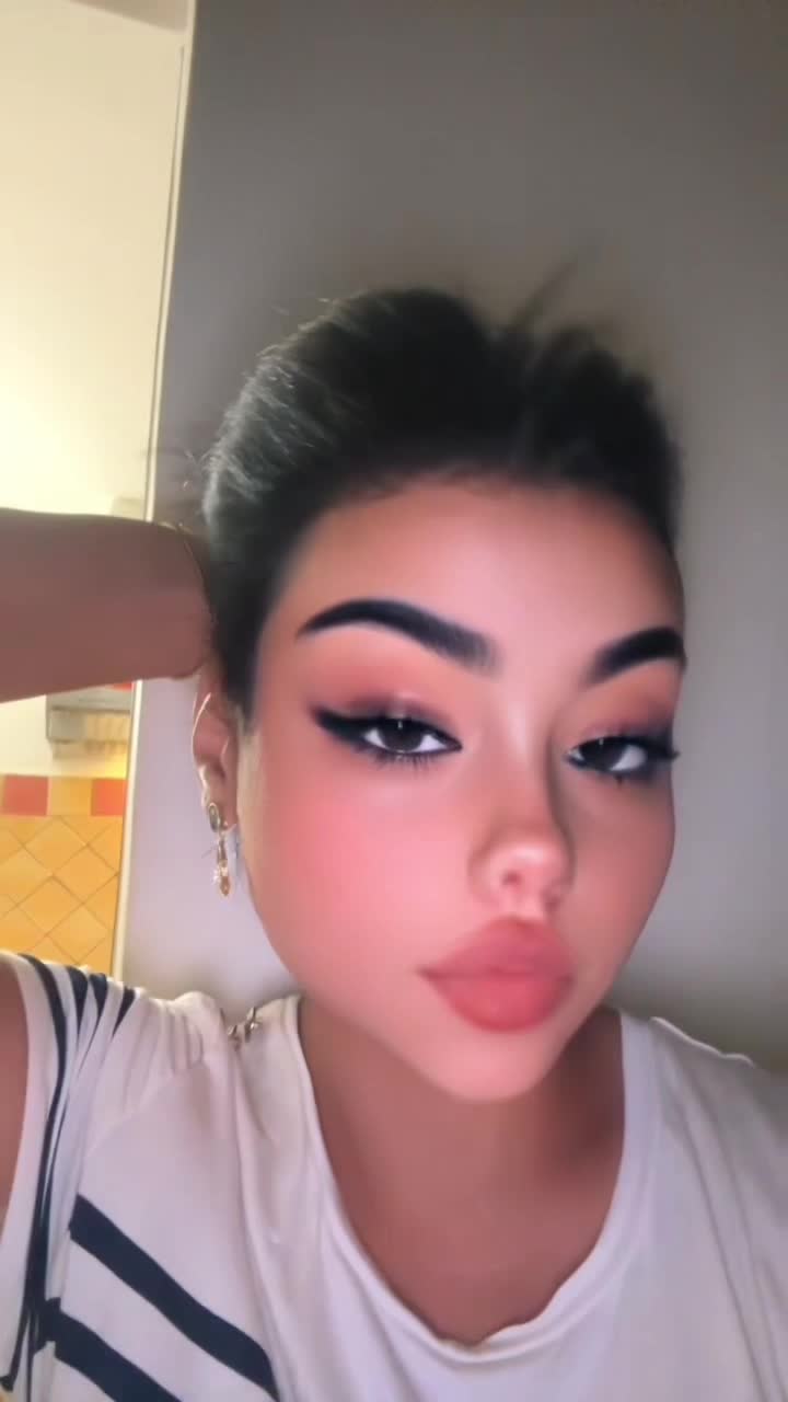 @Eya ♍️