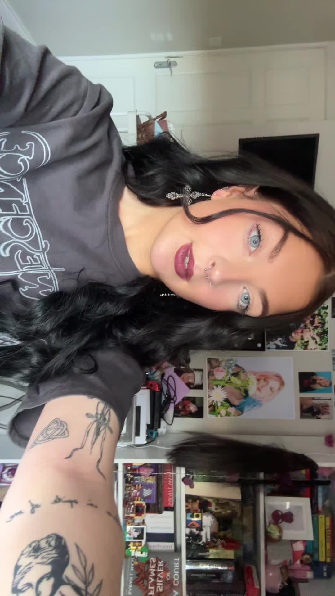 @labhraín 🕸️