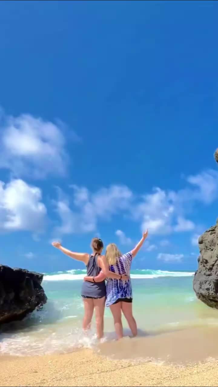 @Cat.and.Rach 👭🏳️🌈✨️