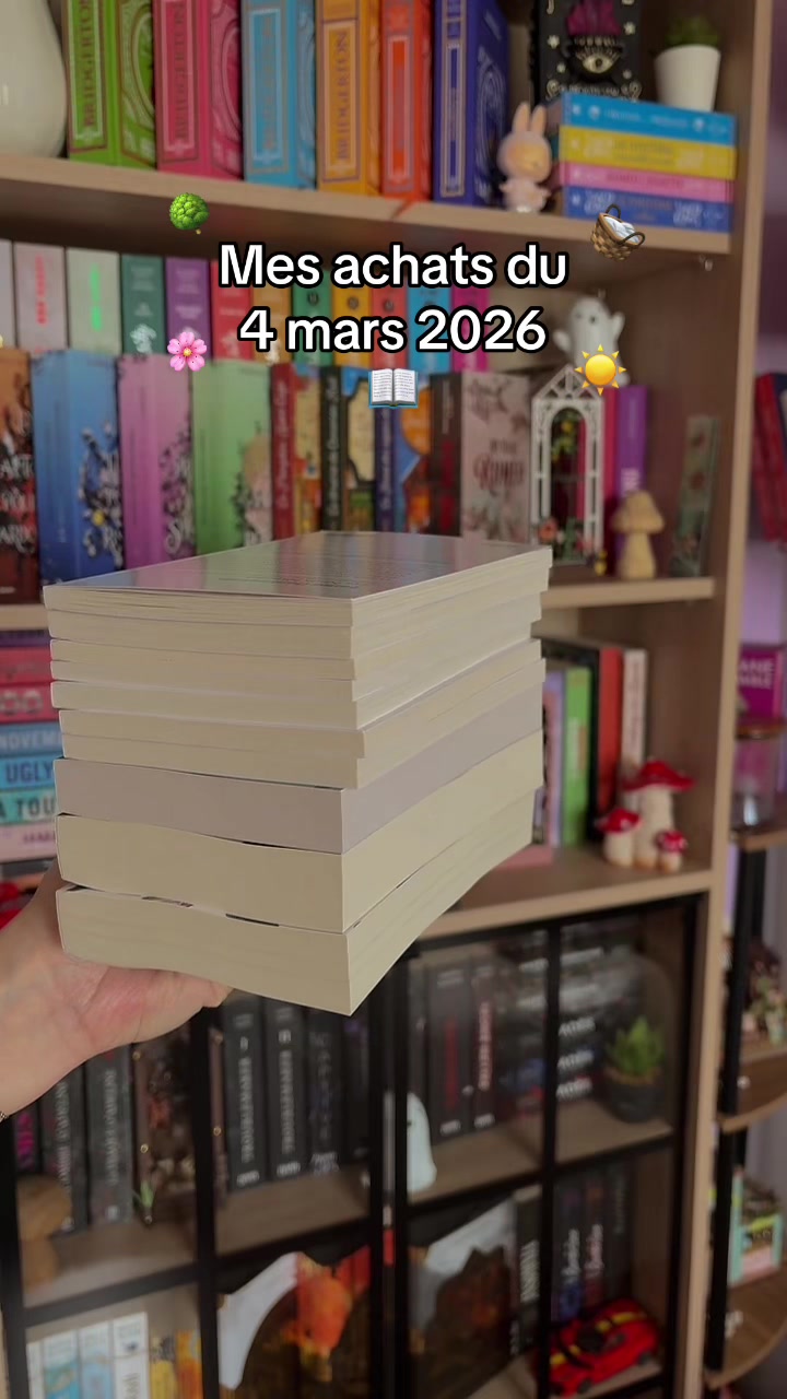 @Coralie | BookTok