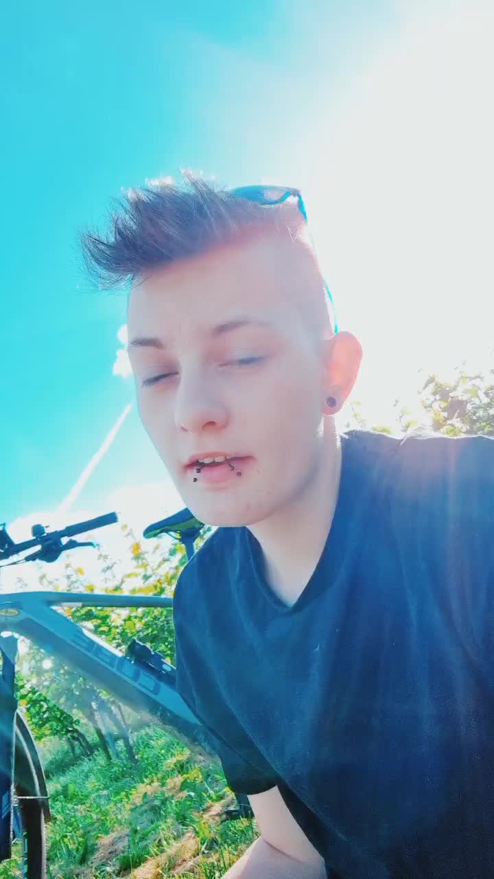 @™