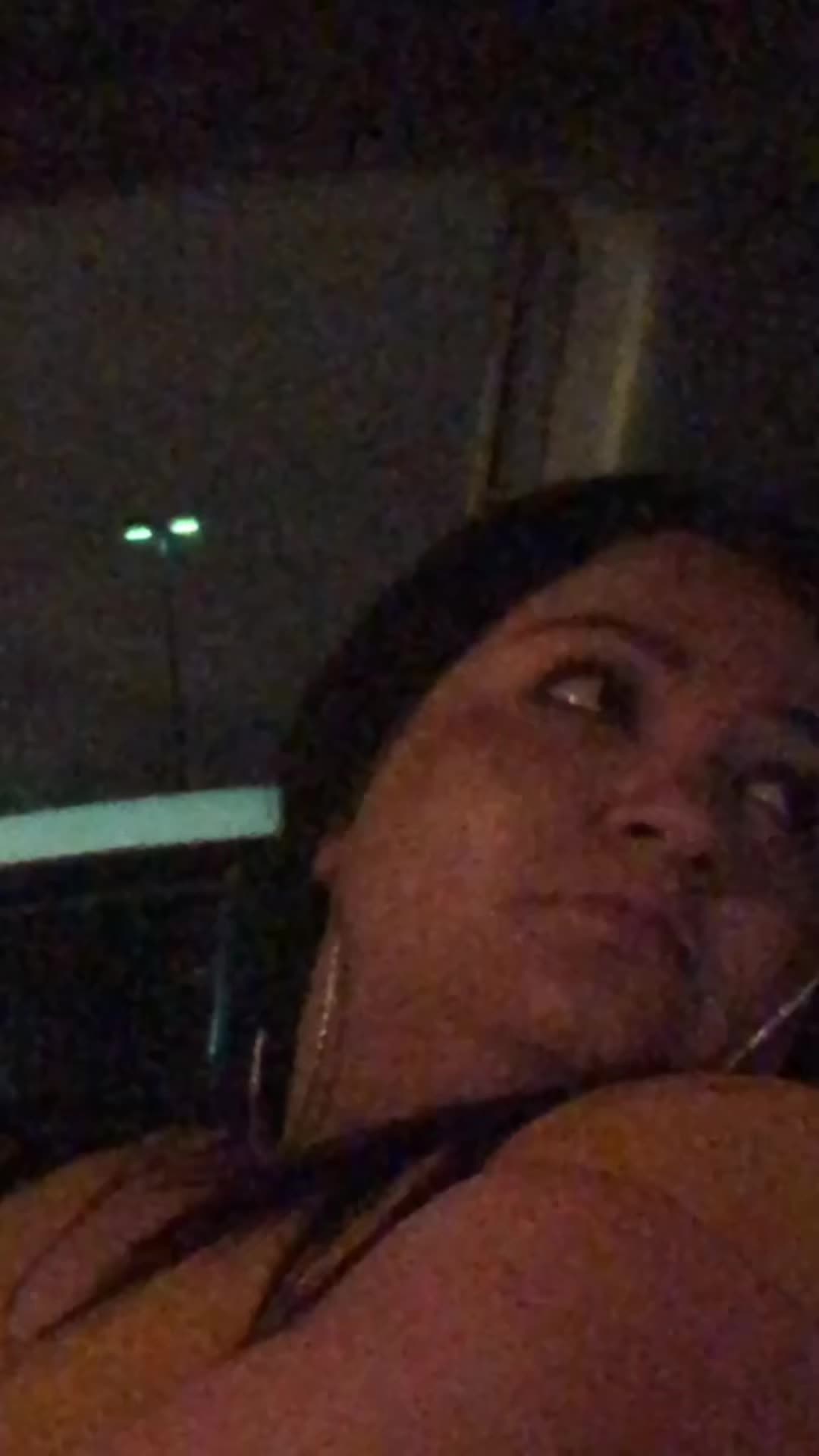 @Eli•