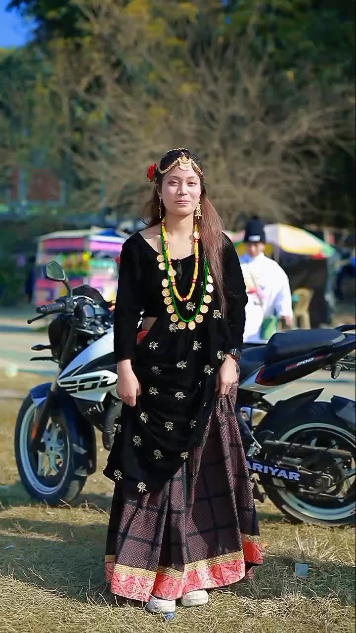 @LAURENIMAYA🇳🇵🇳🇵