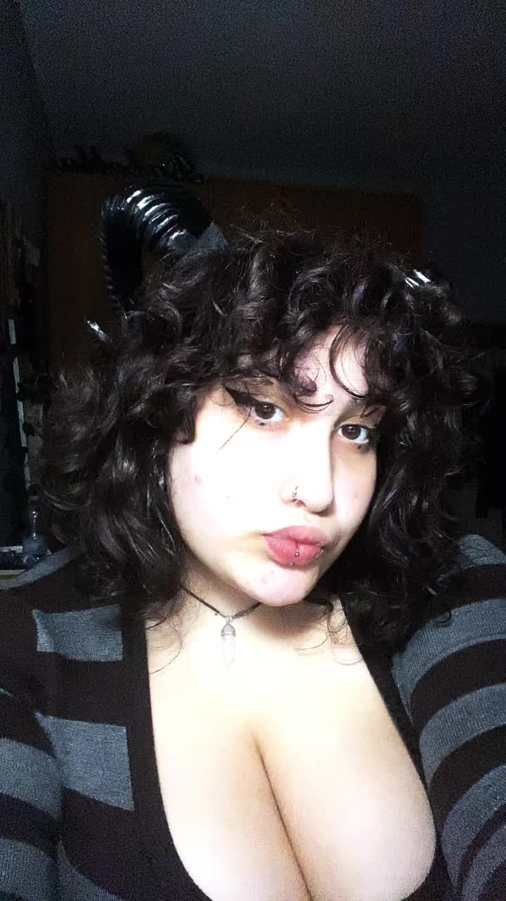@Isabella