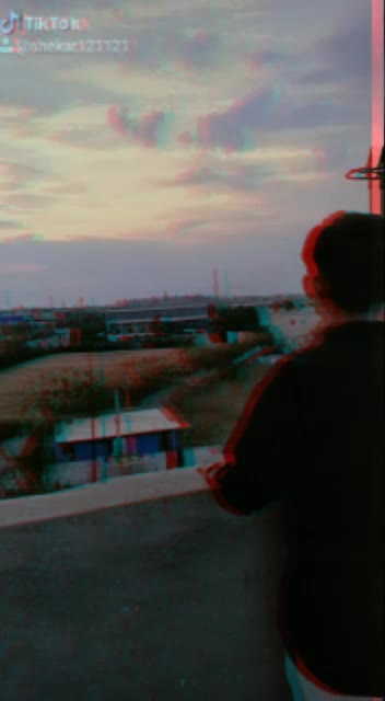 @L Ø V Ë L Y