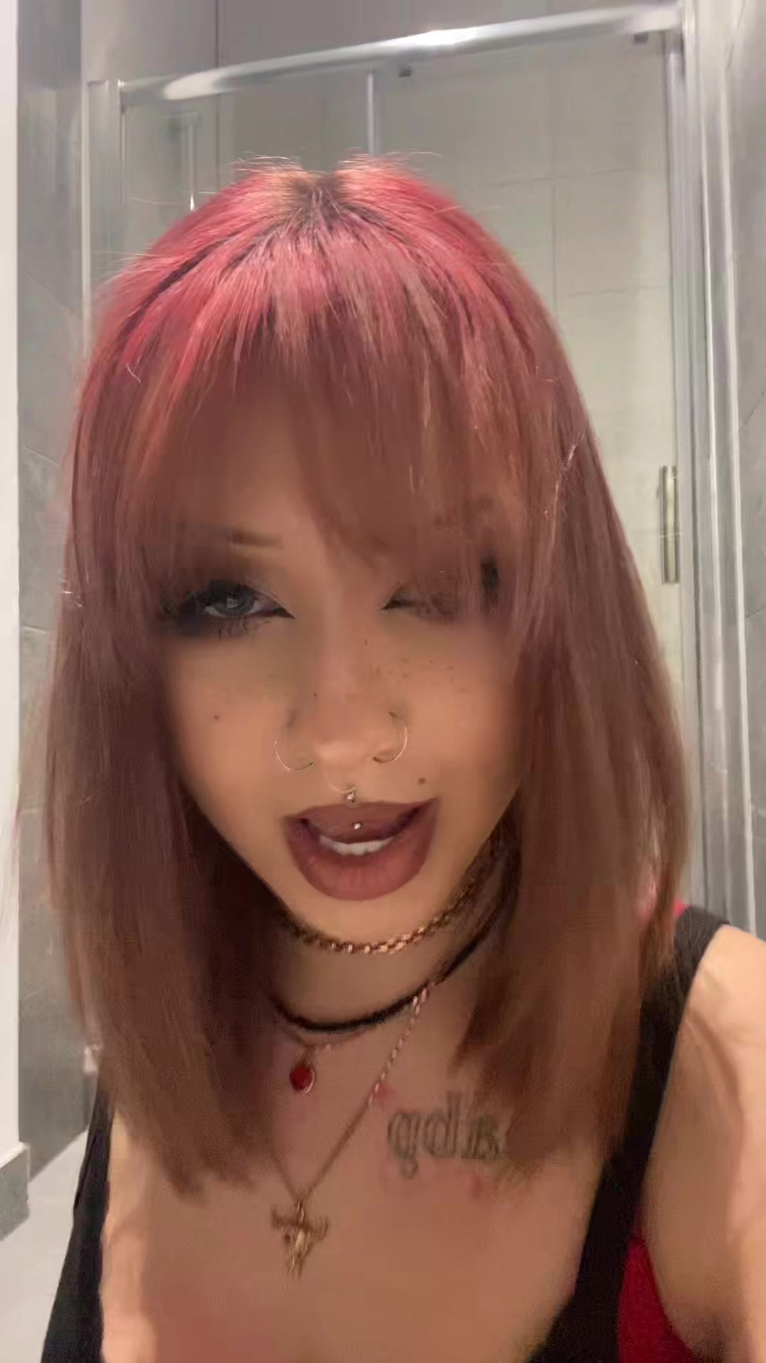 @g