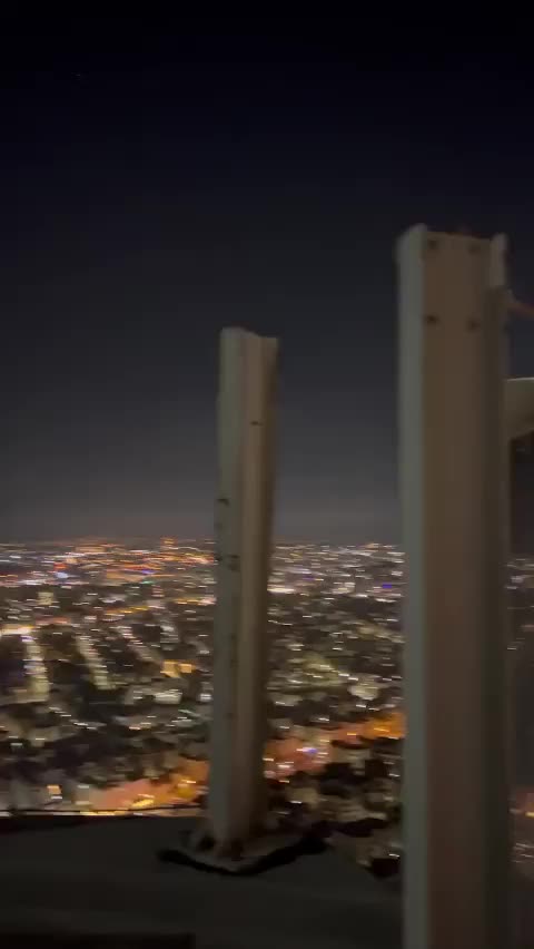 @𖣂