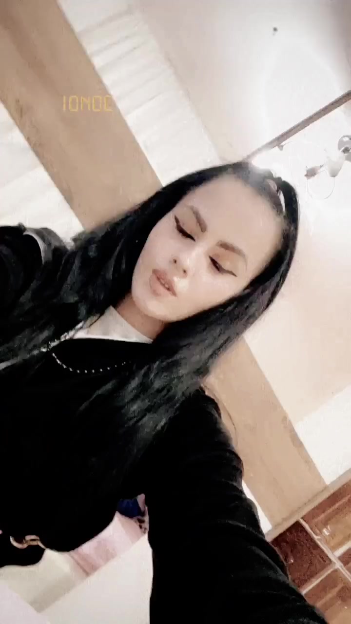 @Mela🖤💫🤍