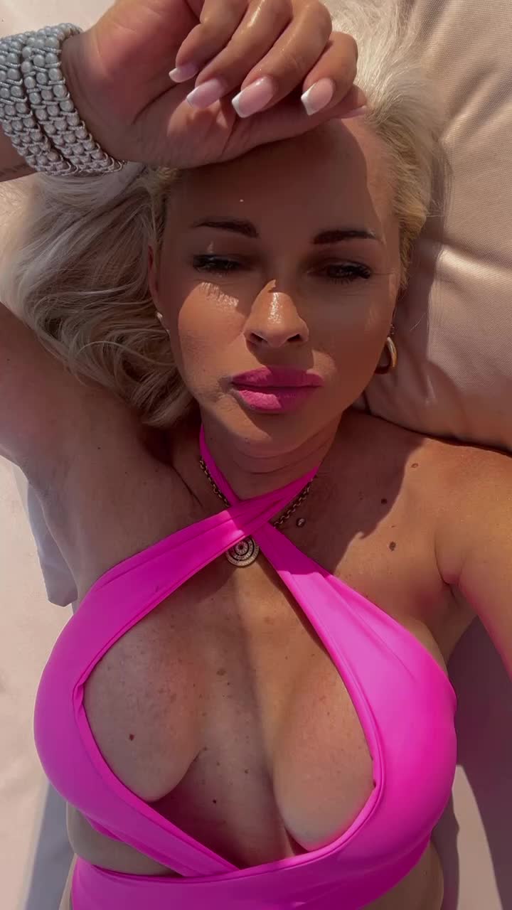 @Эвелина