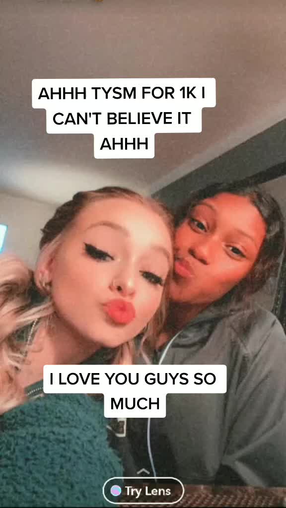 @Zoe fanpage