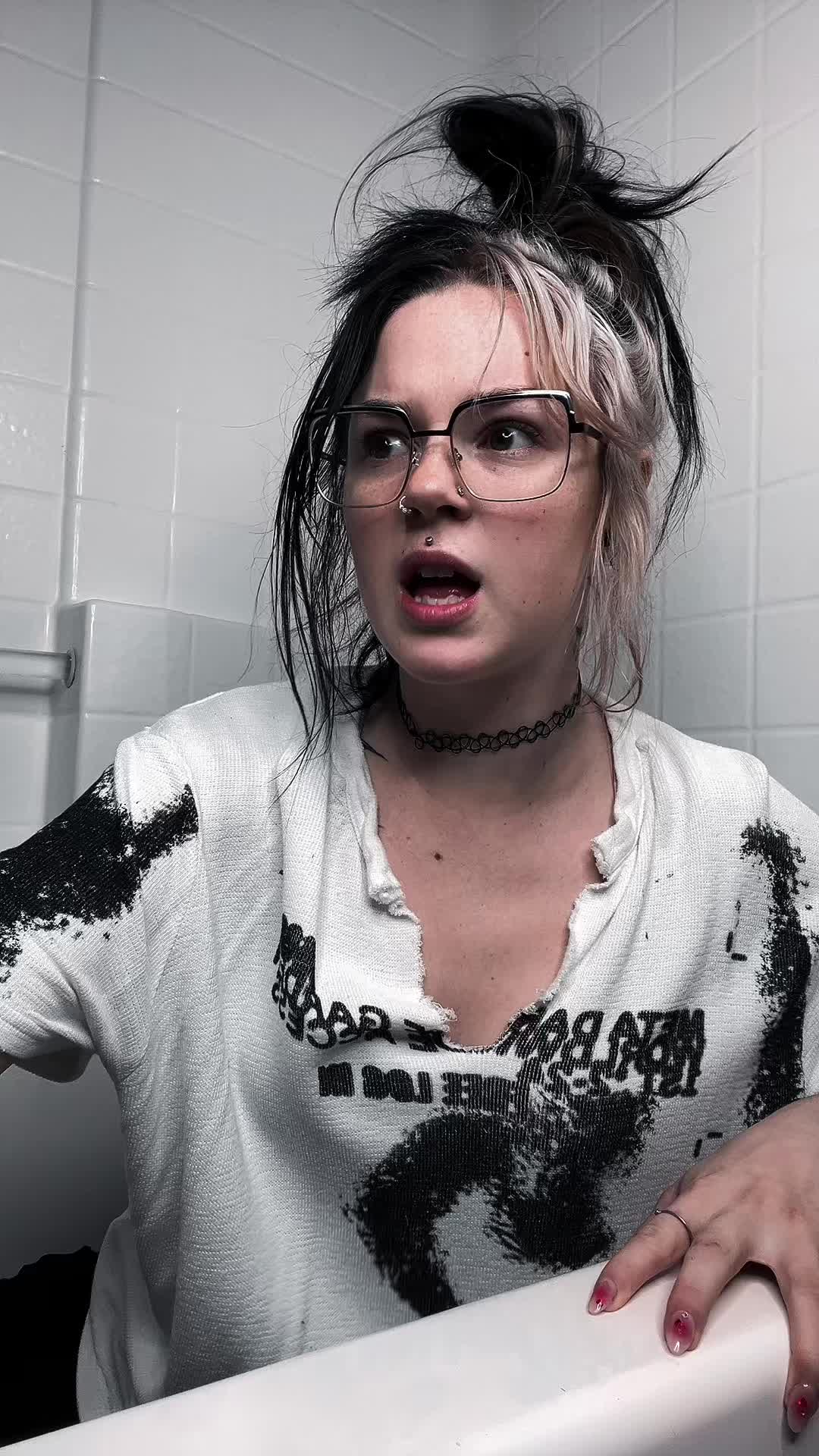 @rowan 🕷️🫧🧟&zwj;♀️