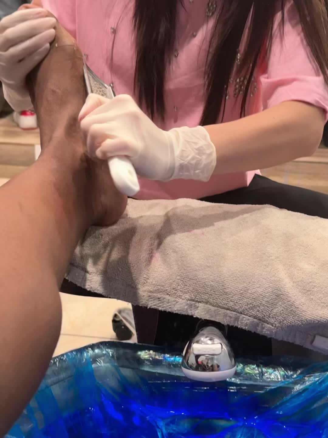 @Jo_Lo87