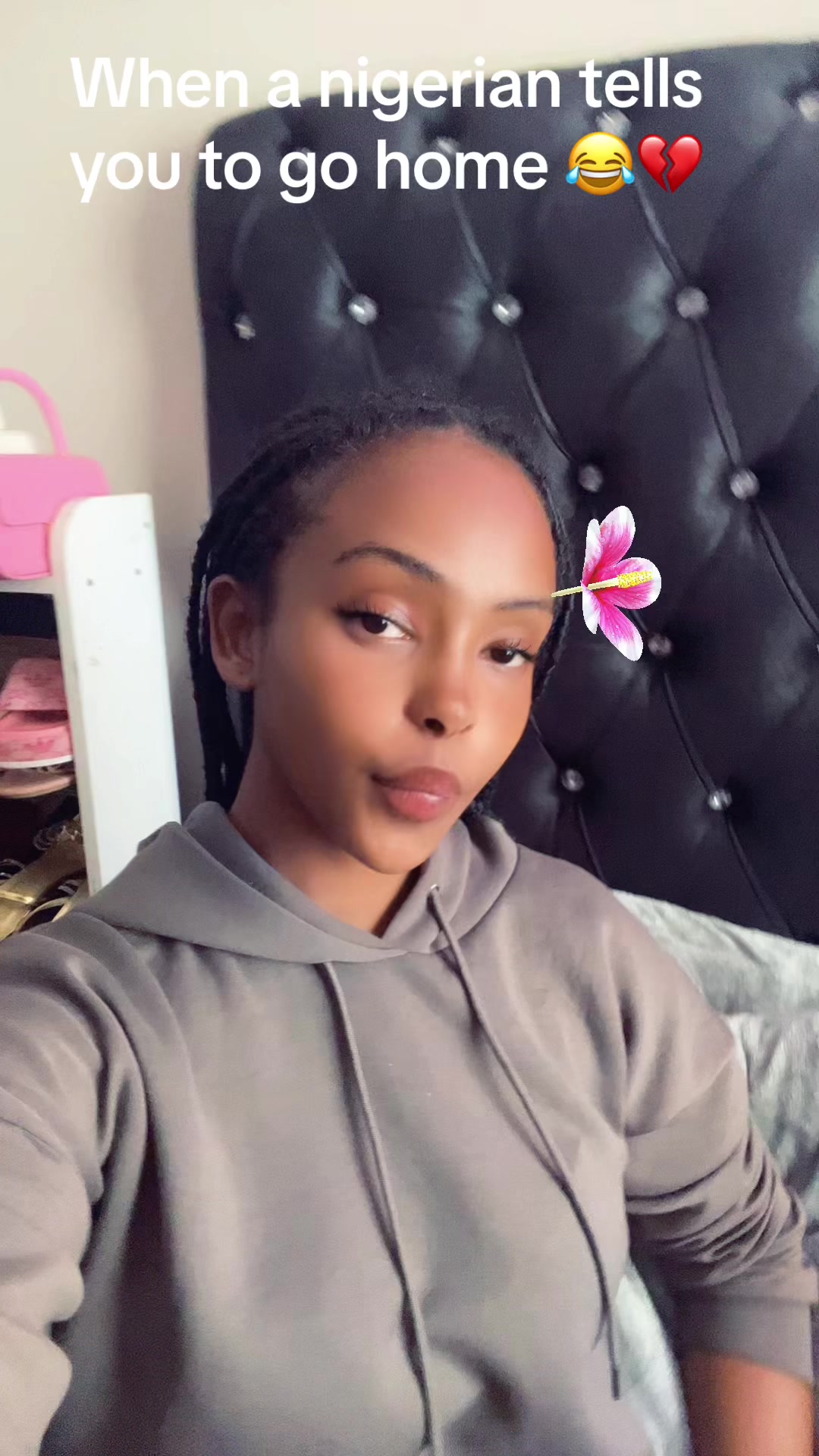 @Iamtonia