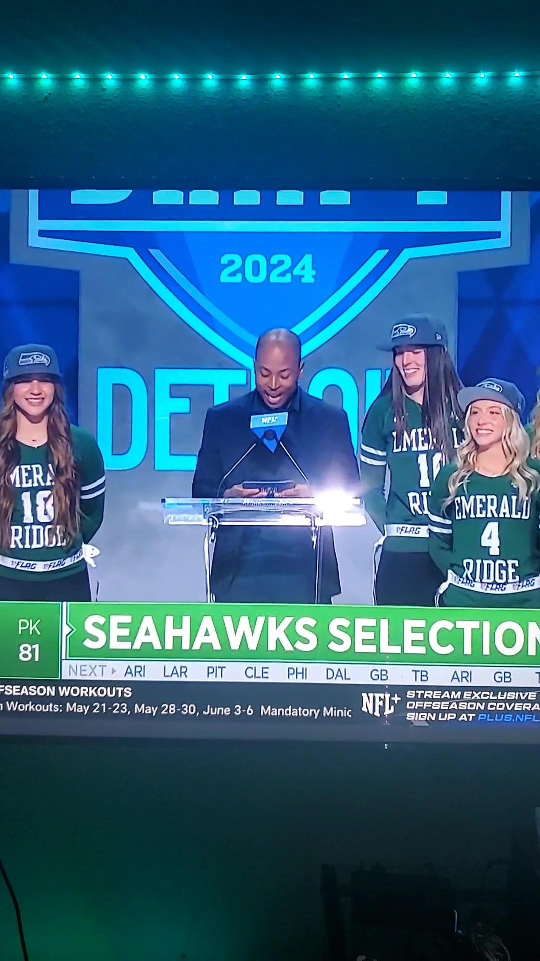 @HawkZoid