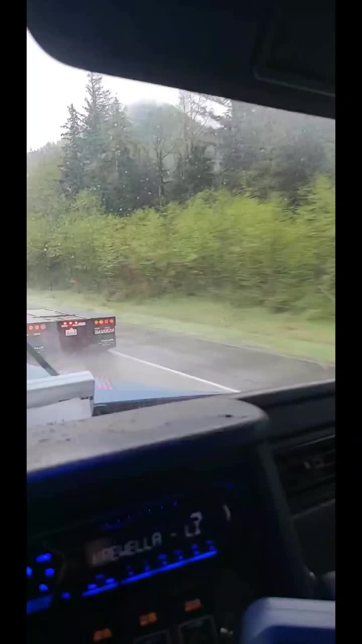 @18wheelinsonofabitch