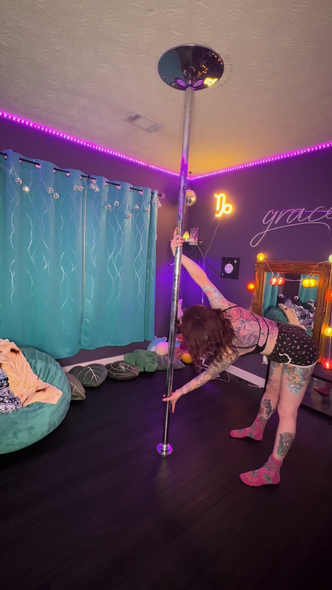 @Emma Celeste
