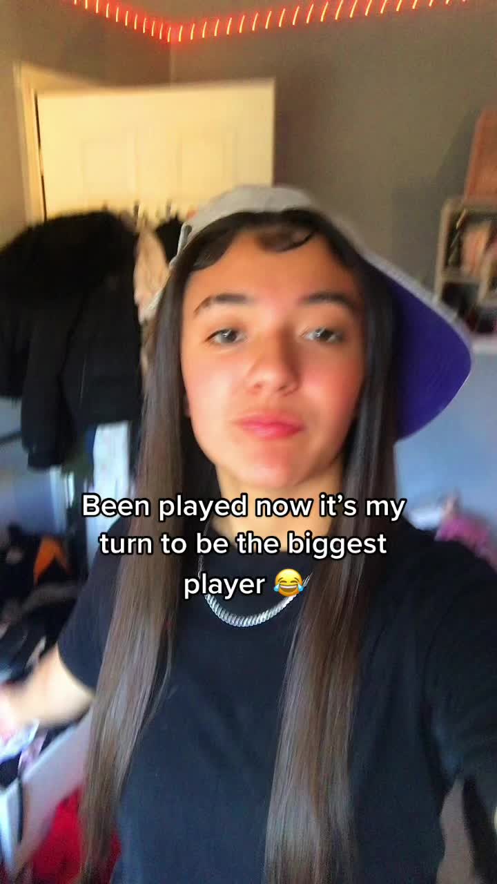 @CXŠH T 🧸
