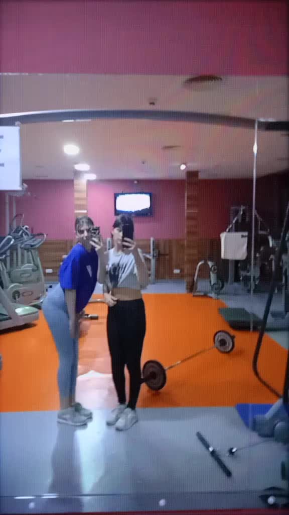 @sarazejak4