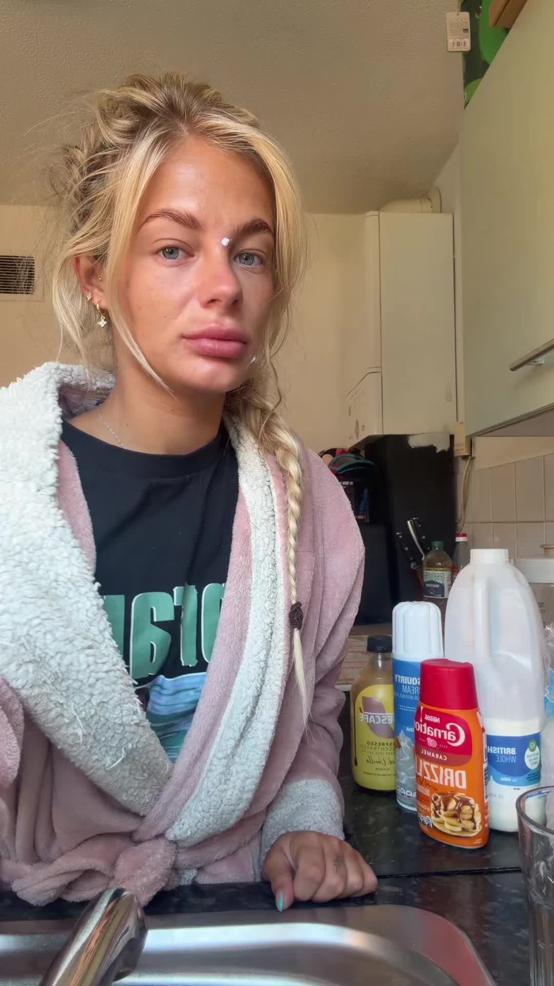@Ɩıʄɛ ơʄ ཞɧı 🍒🫧🧸