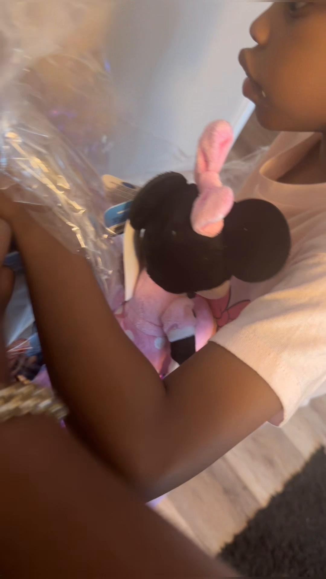@KayKay