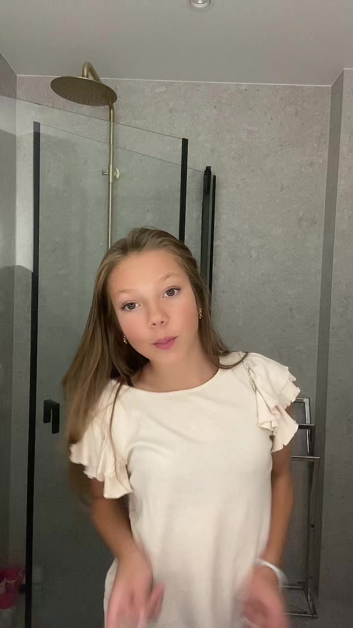 @CéliaLund