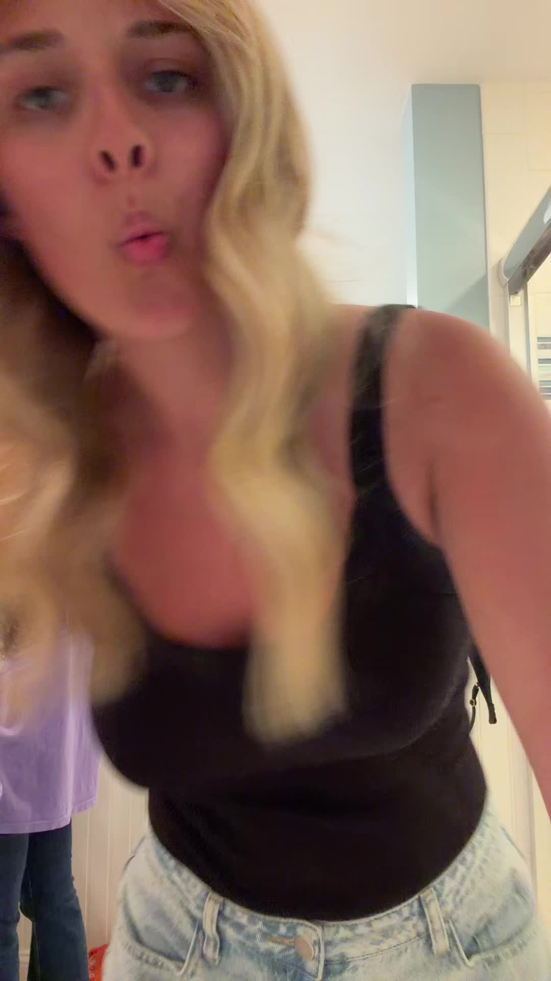 @kristinschaefer_