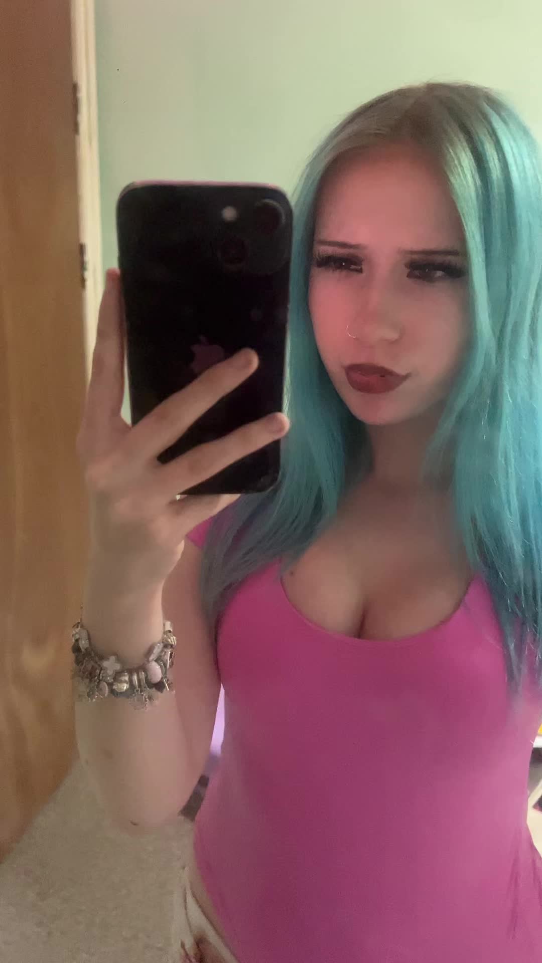 @tay🧞♀️