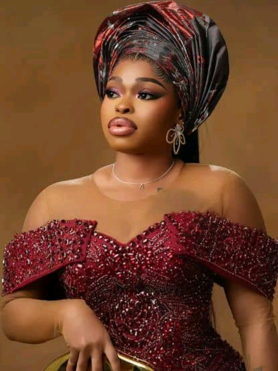 @🎤Esther Olufunmi🎤