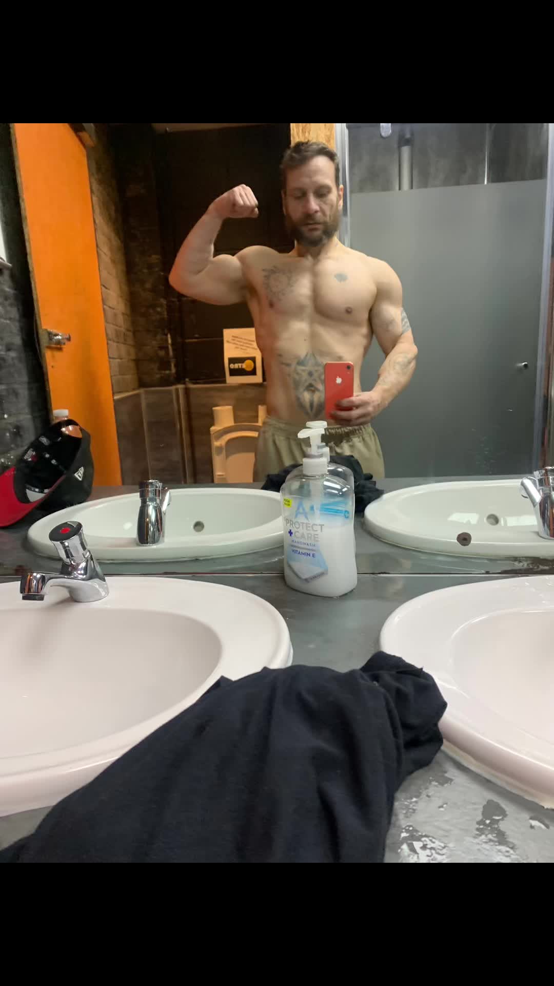 @AmsterdamQ24