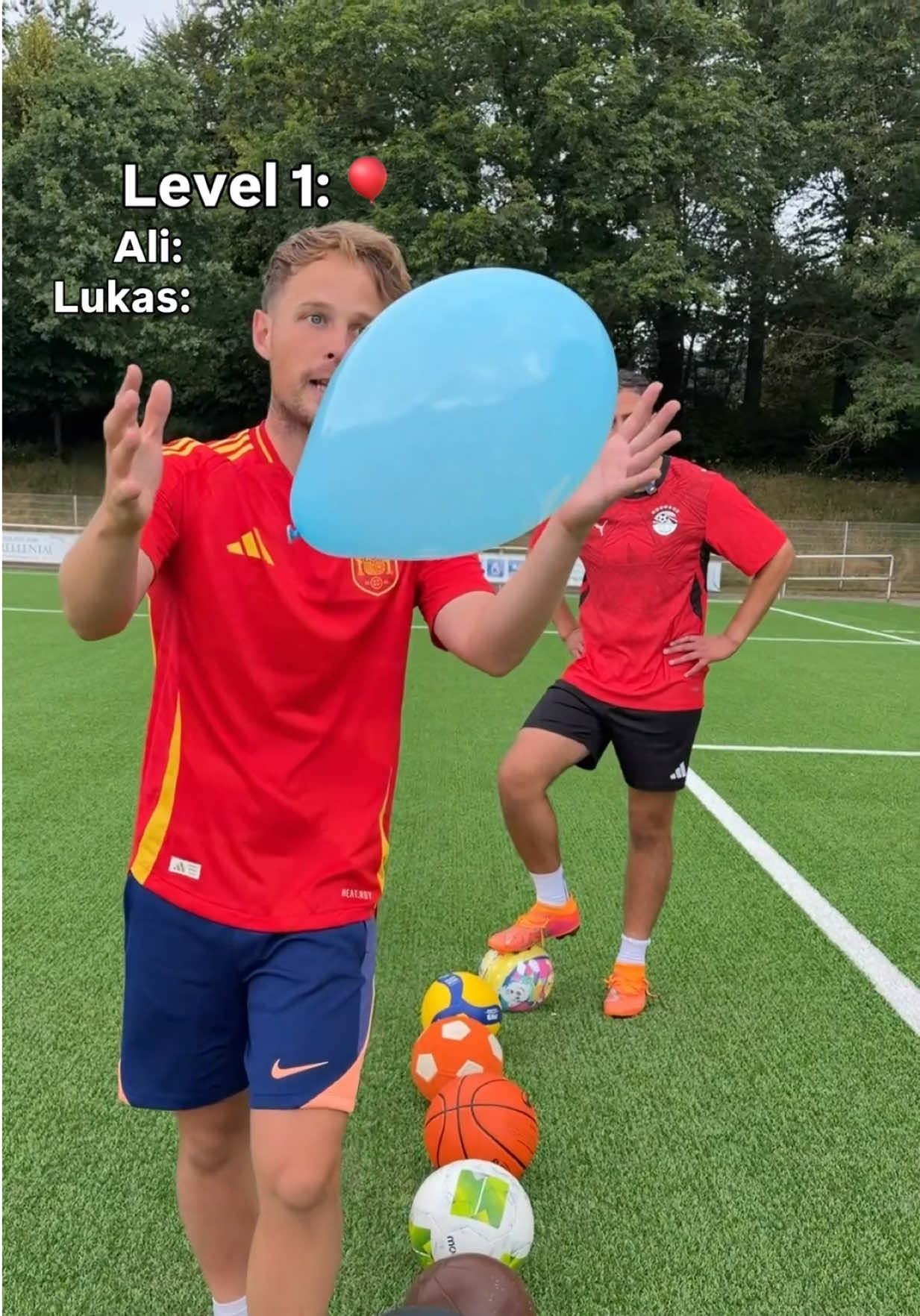 @lukasfootball
