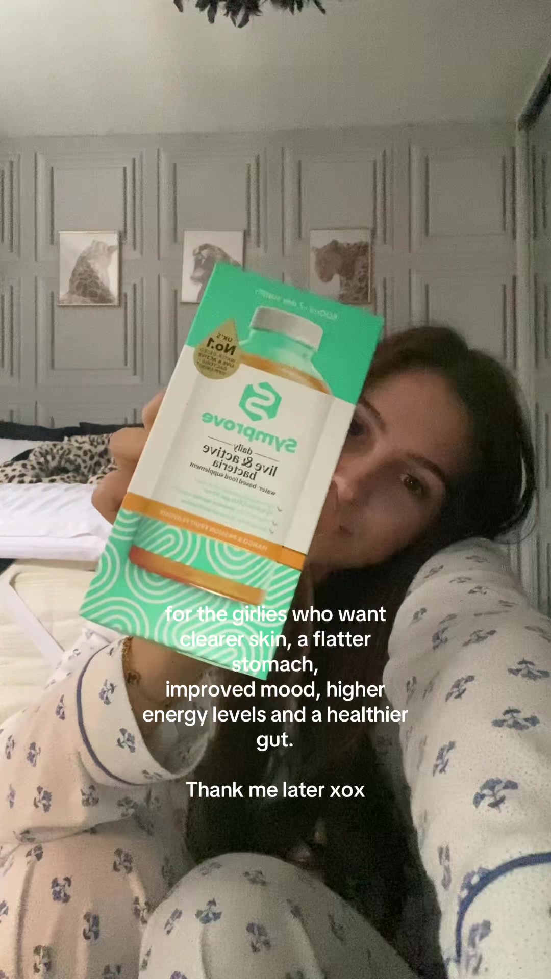 @🦦